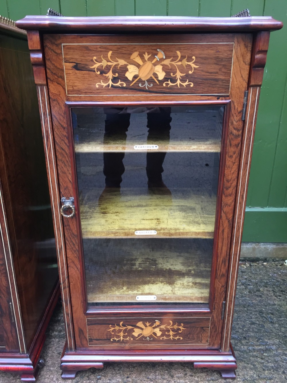 Matching pair of high-quality Edwardian period inlaid figured rosewood music cabinets. View VIII