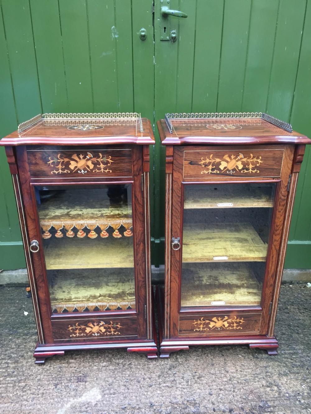 Matching pair of high-quality Edwardian period inlaid figured rosewood music cabinets. View XVII
