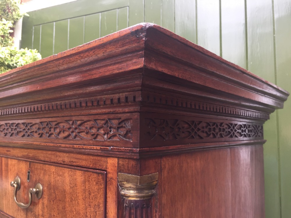 C18th George III Chippendale period mahogany chest-on-chest or tall-boy of excellent quality. View X