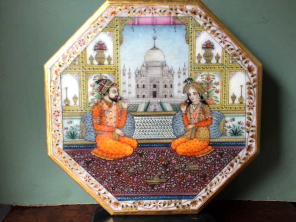 Finely painted early C20th Indian octagonal marble panel depicting Shah Jahan and Mumtaz Mahal , posed on a carpet before the Taj Mahal in Agra. View VI