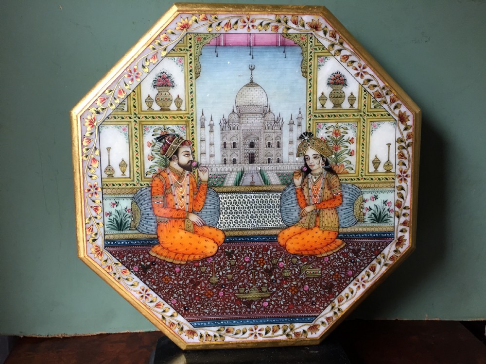 Finely painted early C20th Indian octagonal marble panel depicting Shah Jahan and Mumtaz Mahal , posed on a carpet before the Taj Mahal in Agra. View IX