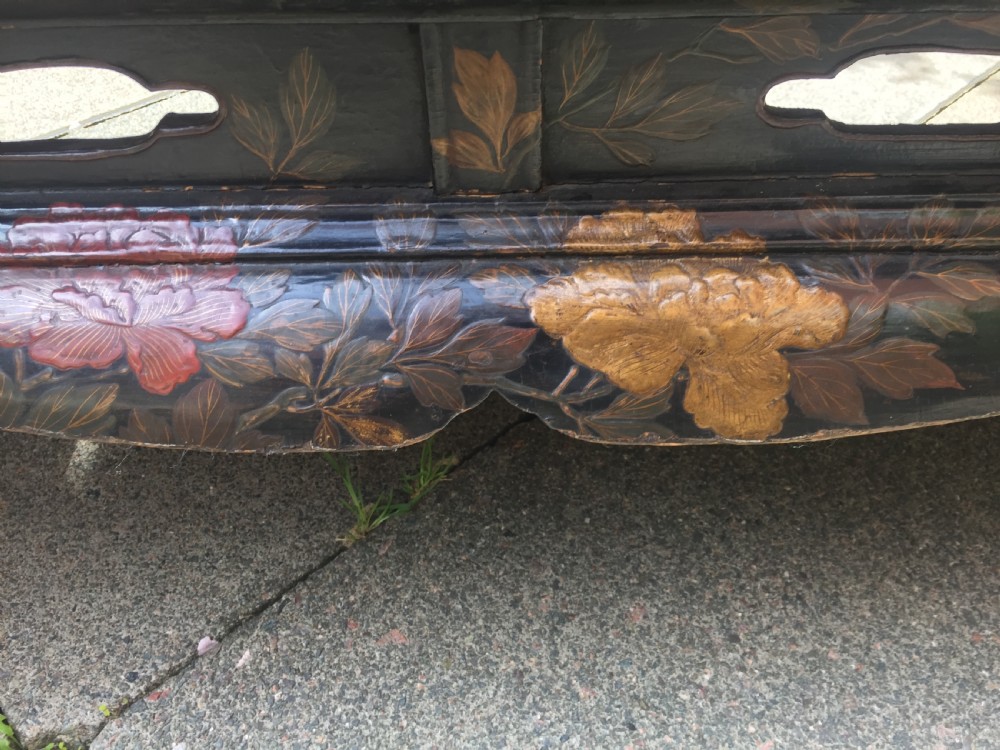 Early C20th Japanese carved lacquer Taisho period low reception or coffee  table. View XVII
