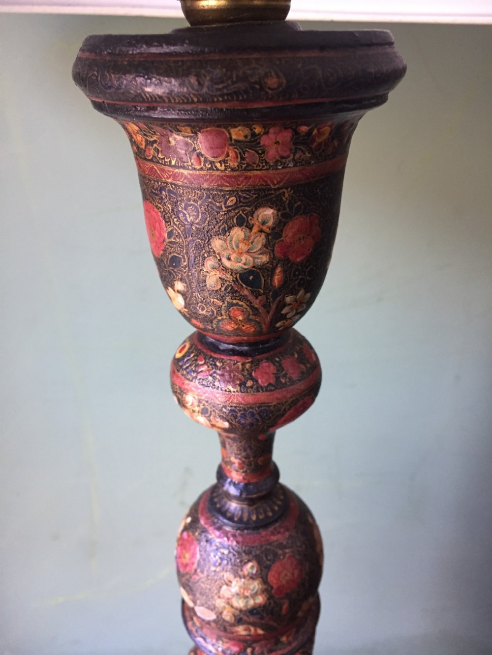 Late C19th Indian papier-mâché Kashmiri decorated table lamp. View XII