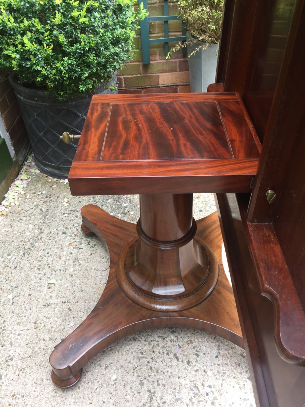 Early C19th George IV period faded mahogany rectangular breakfast or centre table of unusual proportions and design. View XIV
