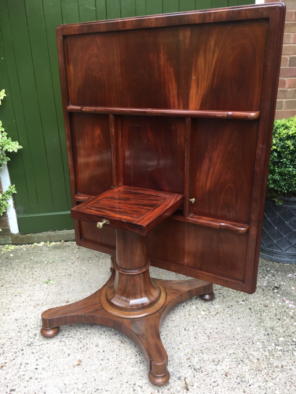 Early C19th George IV period faded mahogany rectangular breakfast or centre table of unusual proportions and design. View XVIII