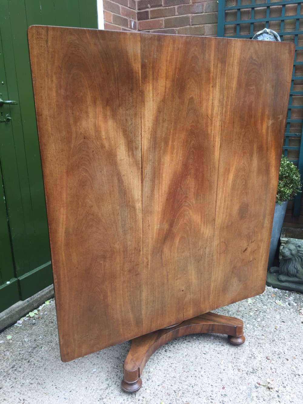 Early C19th George IV period faded mahogany rectangular breakfast or centre table of unusual proportions and design. View XXIII