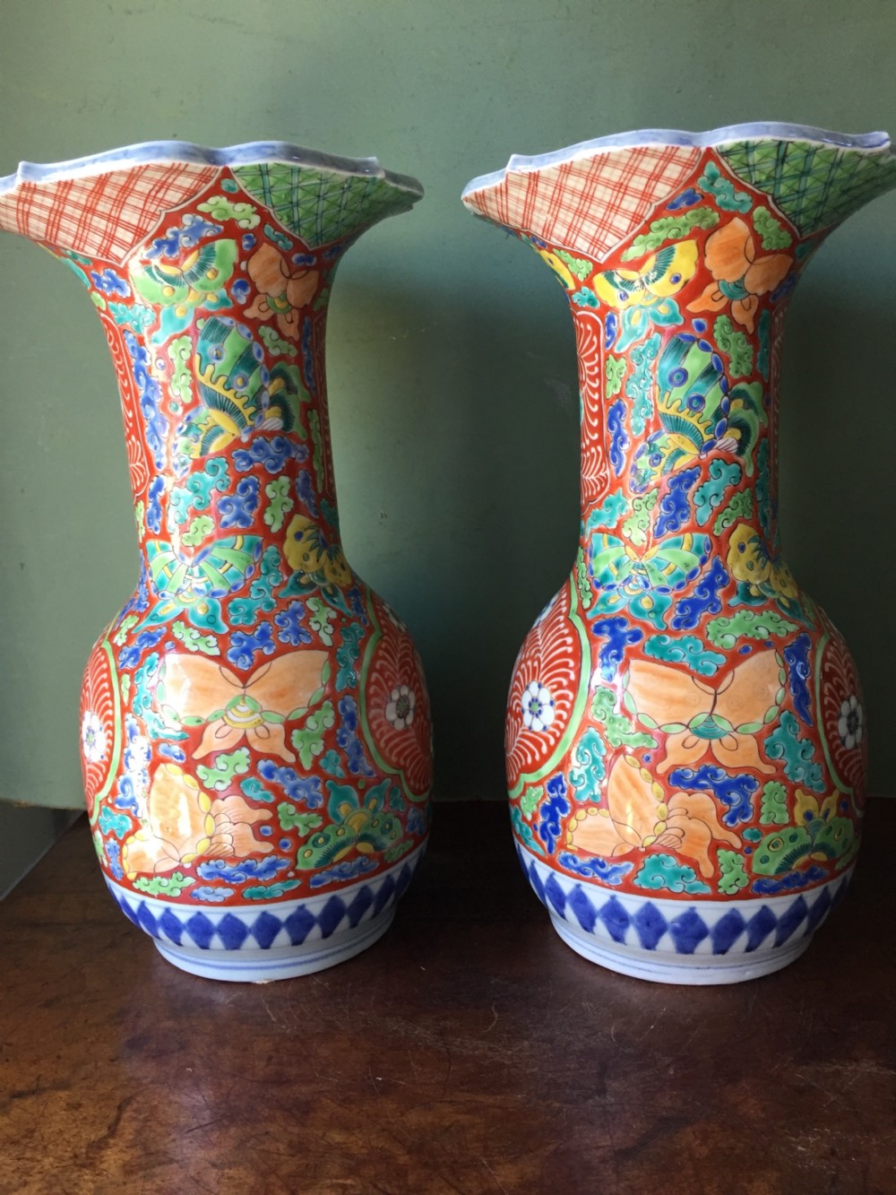 Pair of late C19th Japanese enamel decorated porcelain vases in stylised Imari palette, probably by Fukagawa factory of Tokyo. View II