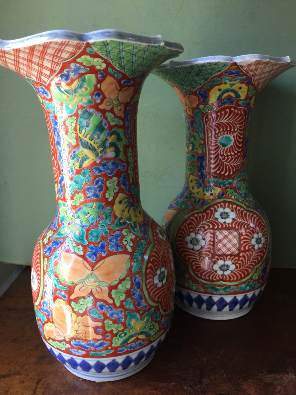 Pair of late C19th Japanese enamel decorated porcelain vases in stylised Imari palette, probably by Fukagawa factory of Tokyo. View XXII