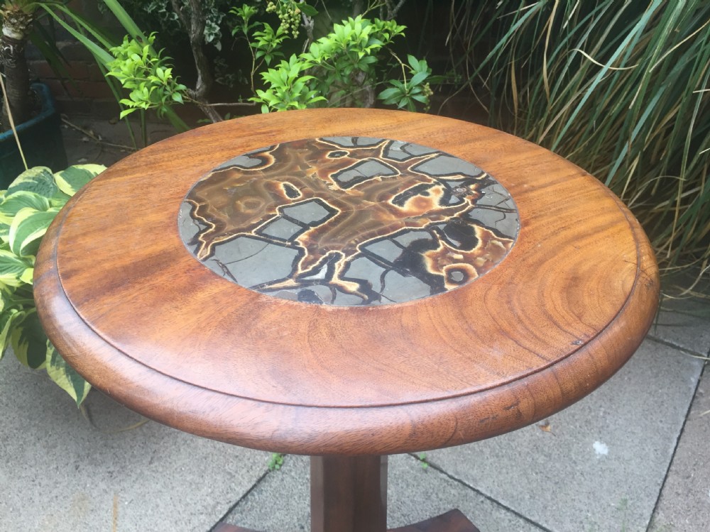 Decorative C19th William IV period mahogany occasional or lamp table with rare and unusual inset specimen marble 