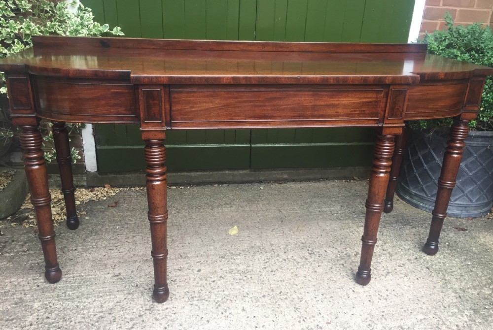 Fine early C19th Regency period mahogany serving table of exceptional colour and patina.