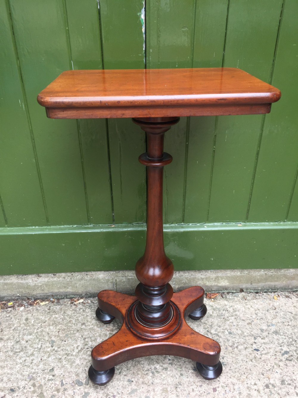 Mid C19th mahogany rectangular top lamp or occasional table of small proportions.