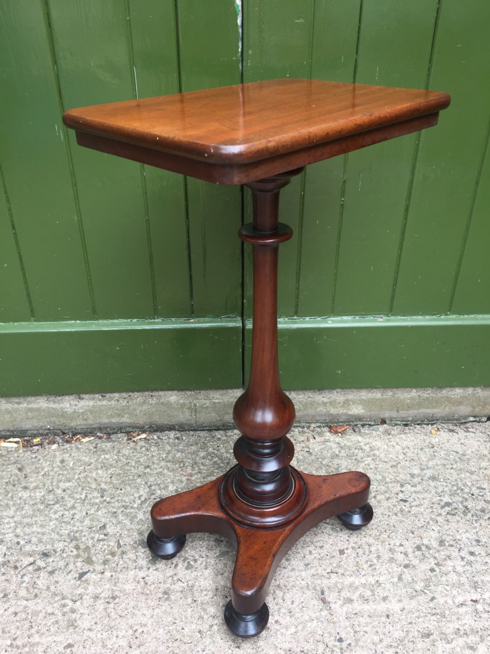 Mid C19th mahogany rectangular top lamp or occasional table of small proportions. View III