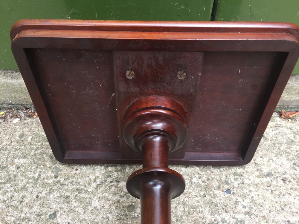 Mid C19th mahogany rectangular top lamp or occasional table of small proportions. View X