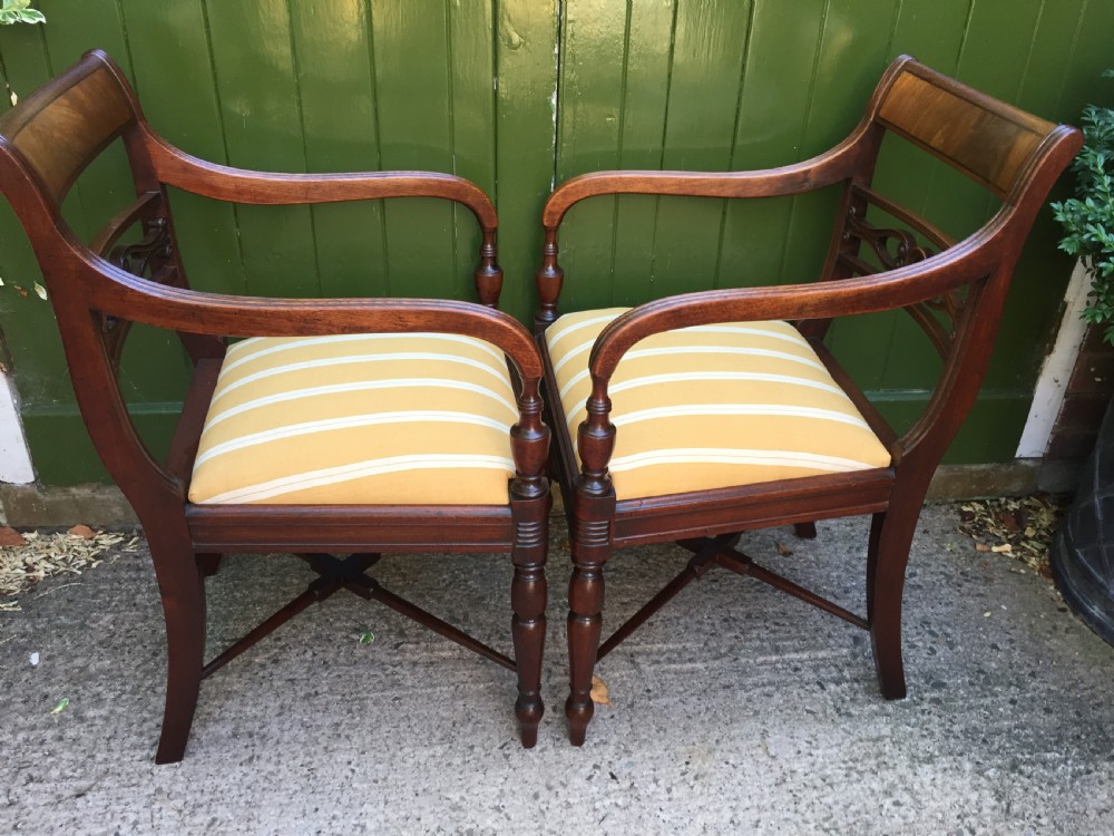 Fine set of 10 early C19th Scottish Regency period mahogany dining chairs. View XI