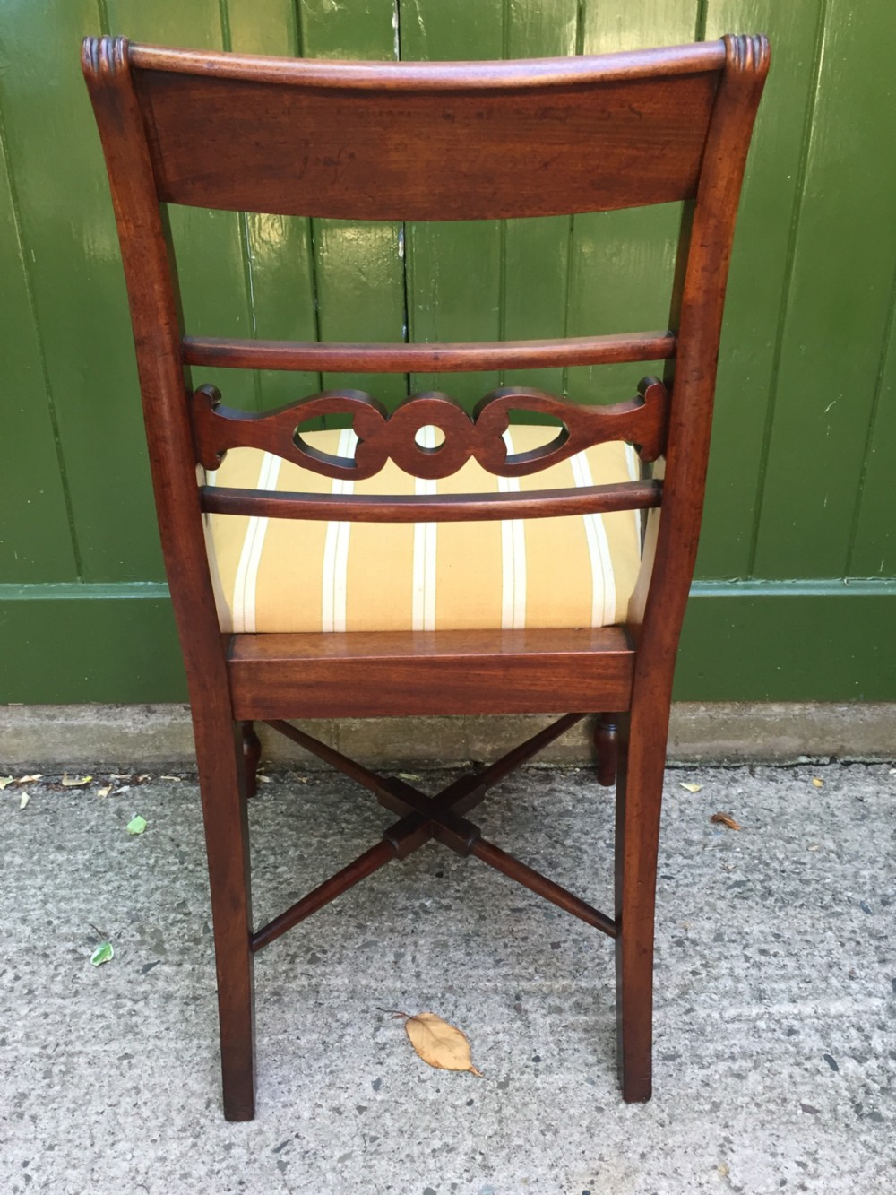 Fine set of 10 early C19th Scottish Regency period mahogany dining chairs. View XXI