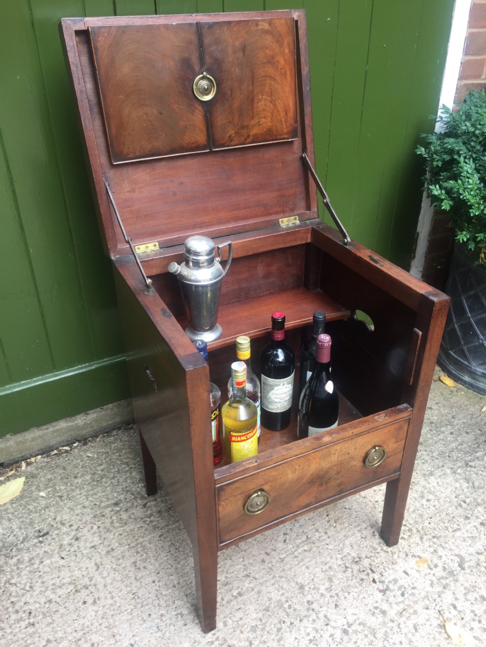 Late C18th George III period tray-top bedside cupboard or night table . View IX