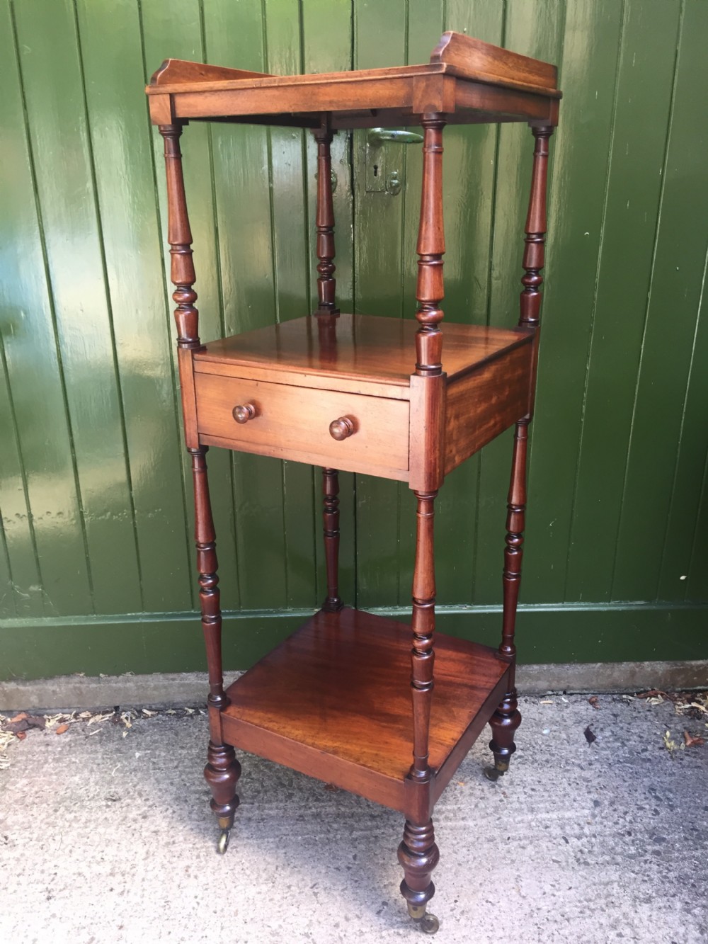 Early C19th George IV period mahogany etagere.