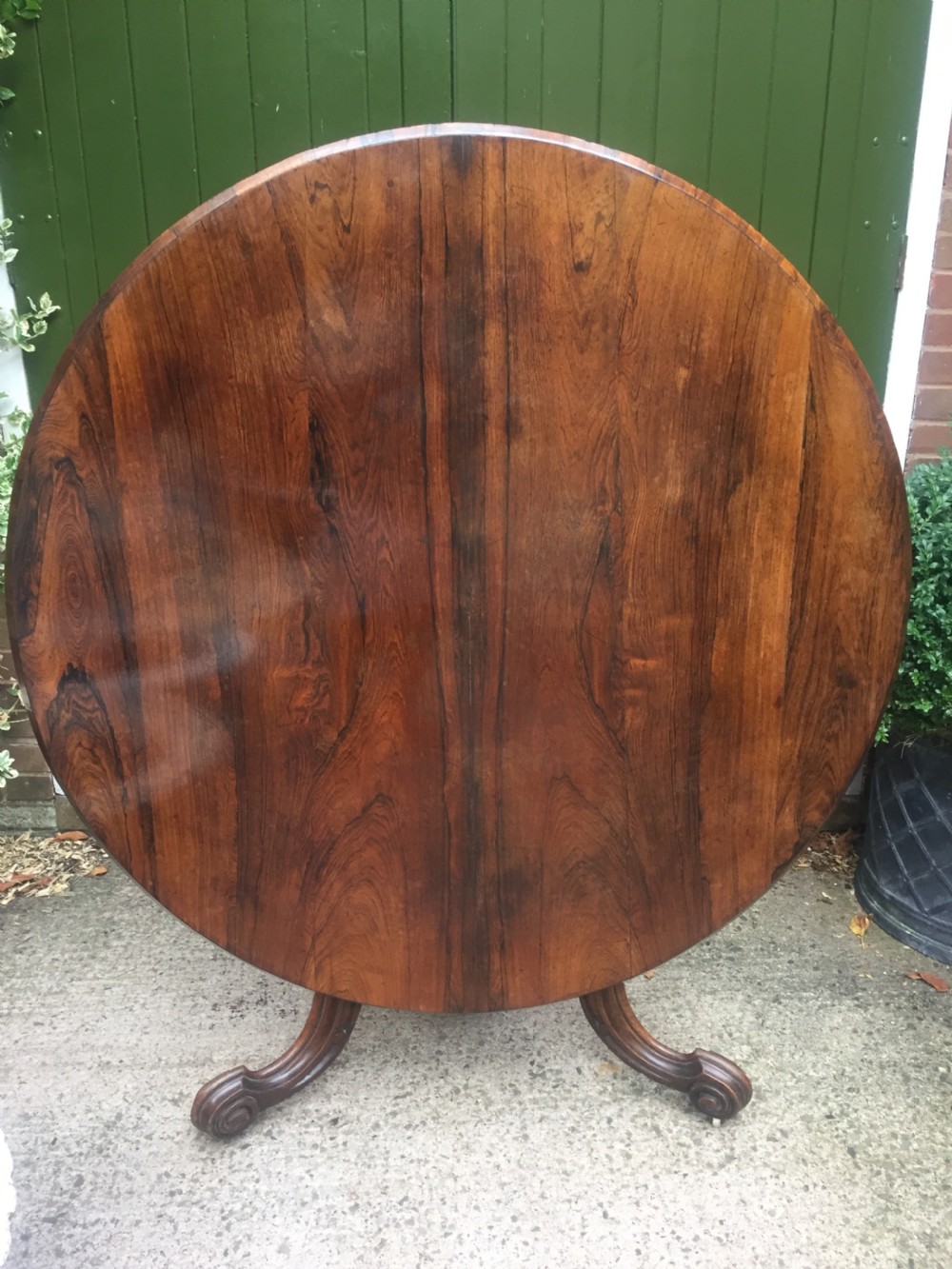 Mid C19th Victorian period figured rosewood circular centre or breakfast table on cabriole support base. View VIII