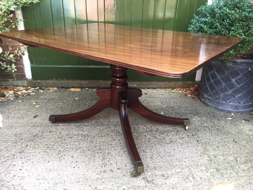 Early C19th Regency period mahogany rectangular breakfast or dining table. View VIII