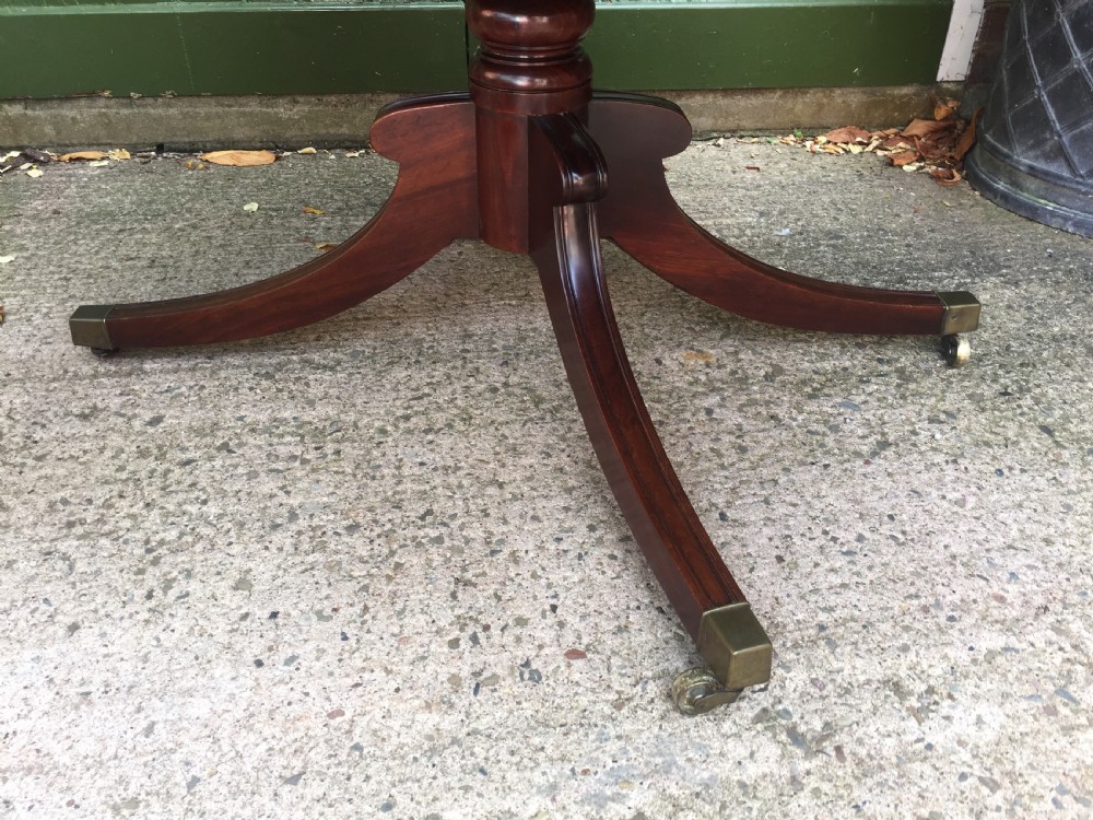 Early C19th Regency period mahogany rectangular breakfast or dining table. View IX
