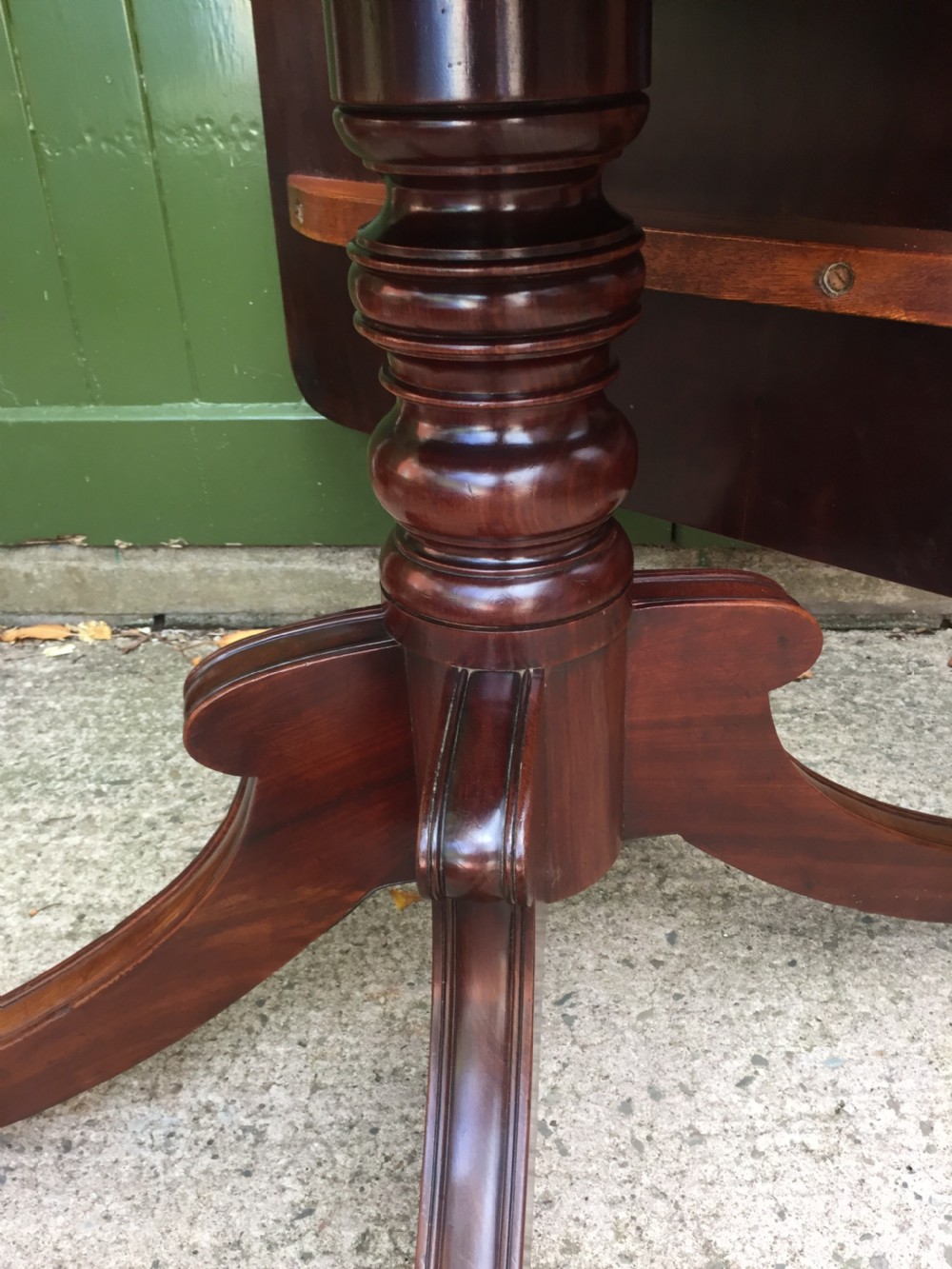 Early C19th Regency period mahogany rectangular breakfast or dining table. View XIII