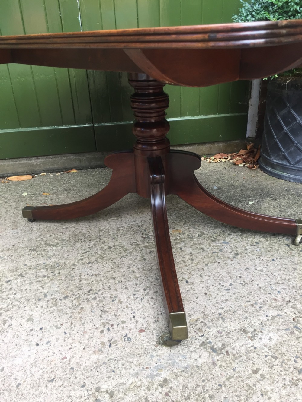 Early C19th Regency period mahogany rectangular breakfast or dining table. View XIX