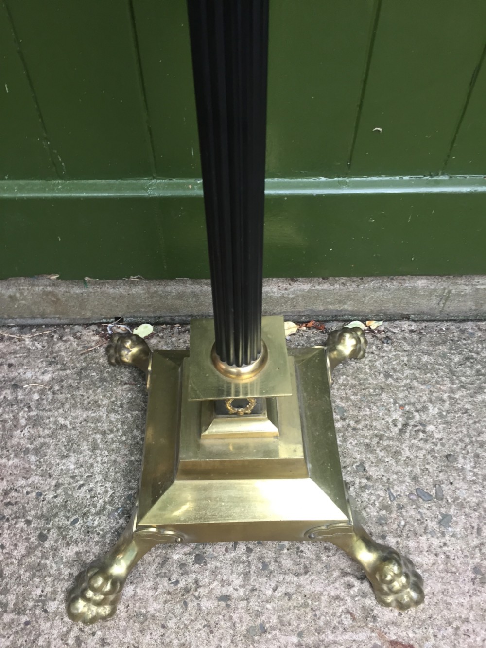Early C20th Empire style adjustable height reeded column standard lamp with Corinthian capital. View VI