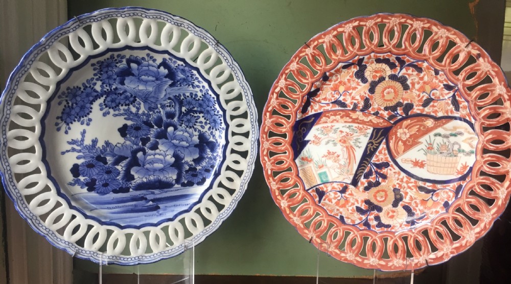 Matched pair of late C19th Japanese Imari porcelain chargers of identical size and shape. View II