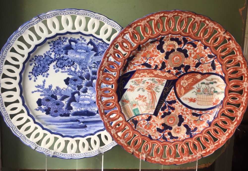 Matched pair of late C19th Japanese Imari porcelain chargers of identical size and shape. View IV