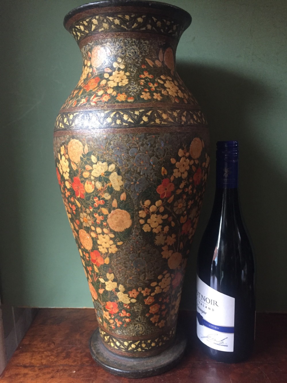 Superbly decorated C19th Indian Kashmiri papier-mâché vase of large scale. View XVI