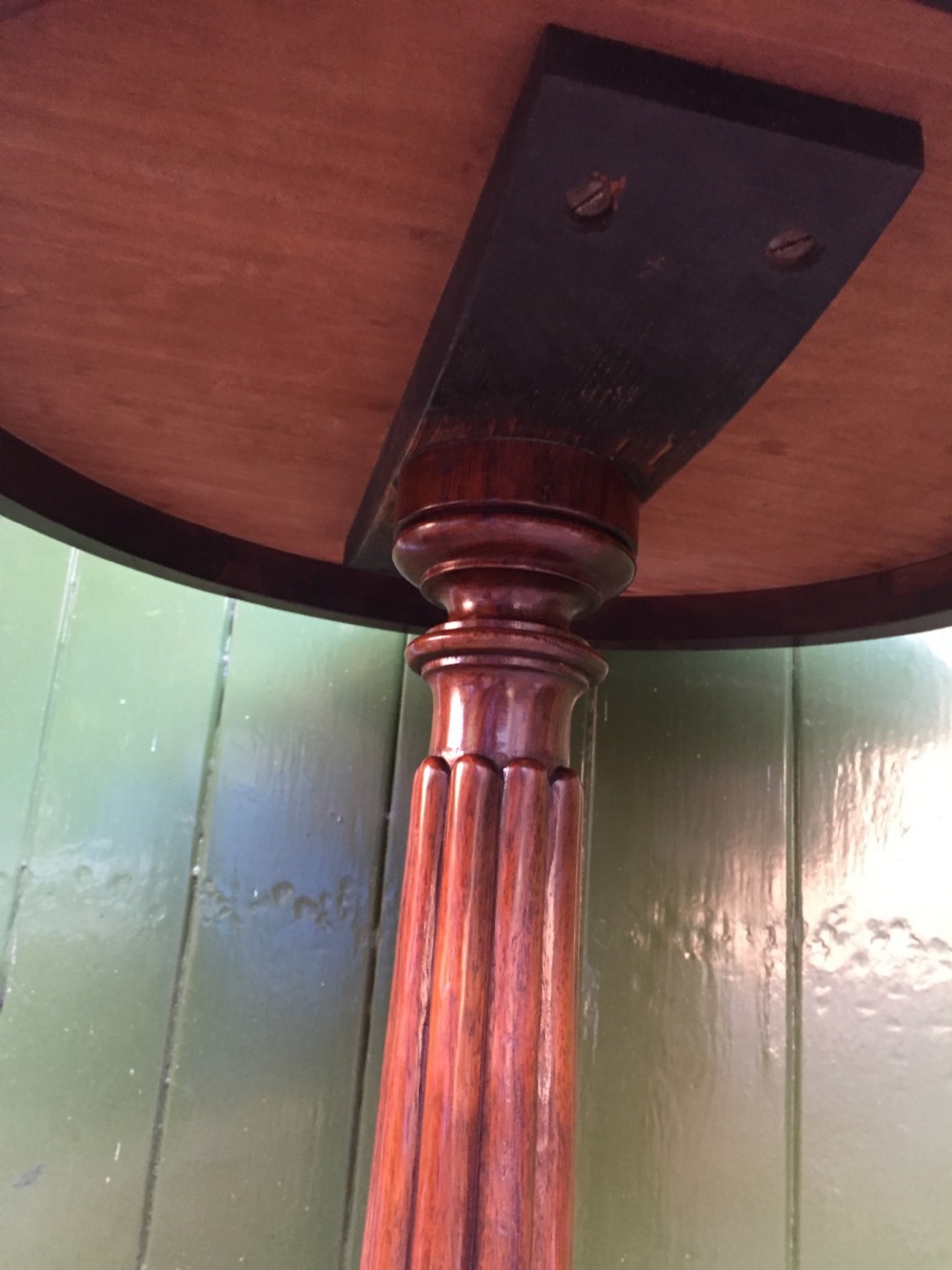 Early C19th George IV period circular rosewood pedestal lamp , wine or occasional table. View XII