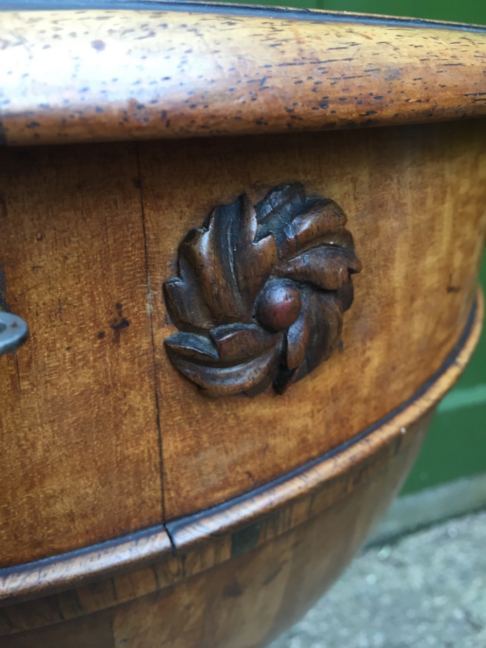 Fine quality early C19th George IV period rosewood and satinwood sewing or work table of unusual form . View VII