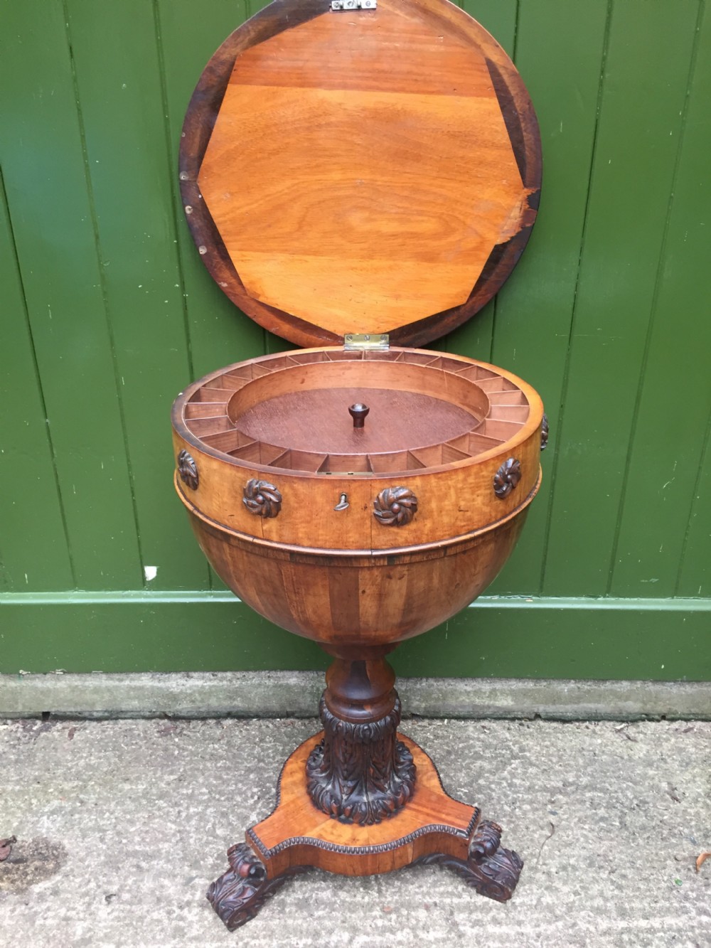 Fine quality early C19th George IV period rosewood and satinwood sewing or work table of unusual form . View XIII