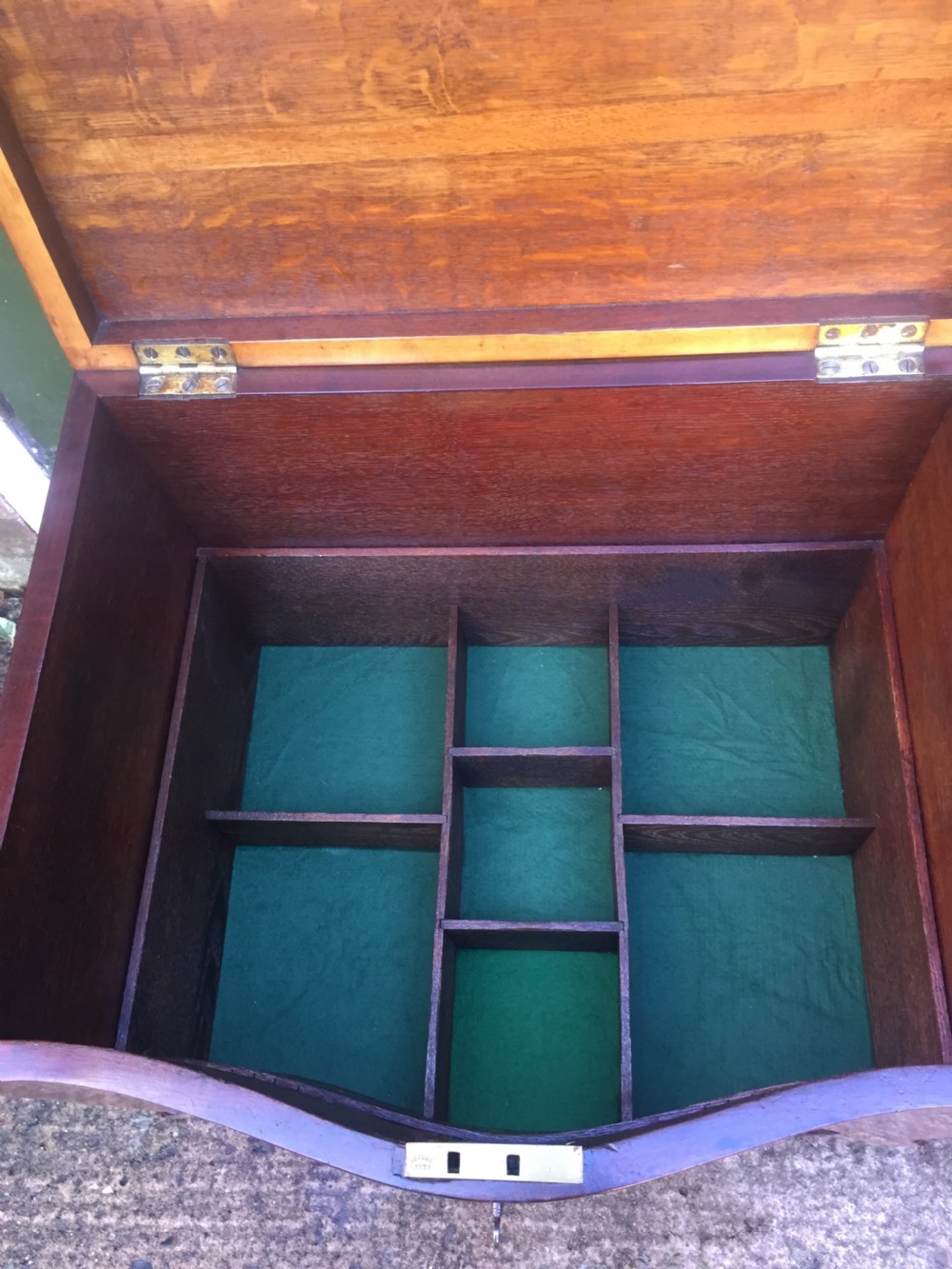 Late C18th George III period Sheraton design mahogany wine cellarette with box-wood and satinwood inlay. View XI