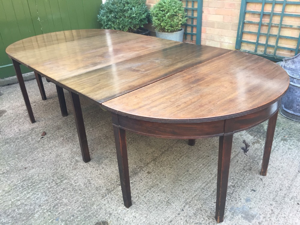 Highly versatile C18th George III period mahogany D-ended dining table with various configuration options in 'as found' country-house condition. View XI