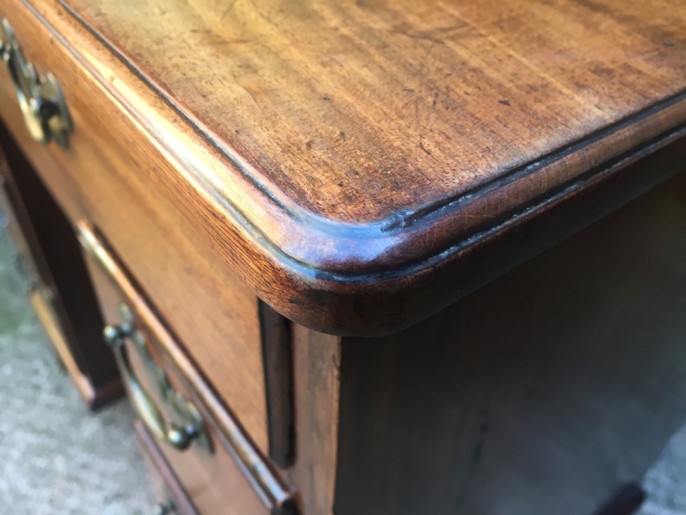 C18th George II period mahogany knee-hole desk of small proportions. View VII
