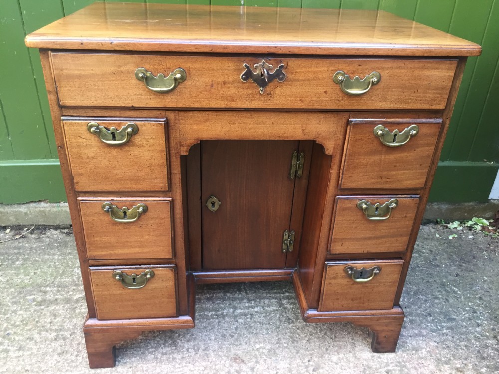 C18th George II period mahogany knee-hole desk of small proportions. View XI