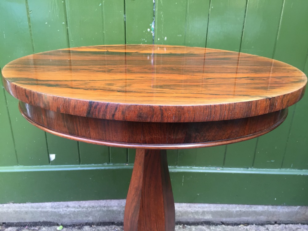 Early C19th George IV period rosewood circular pedestal table of outstanding quality. View XI