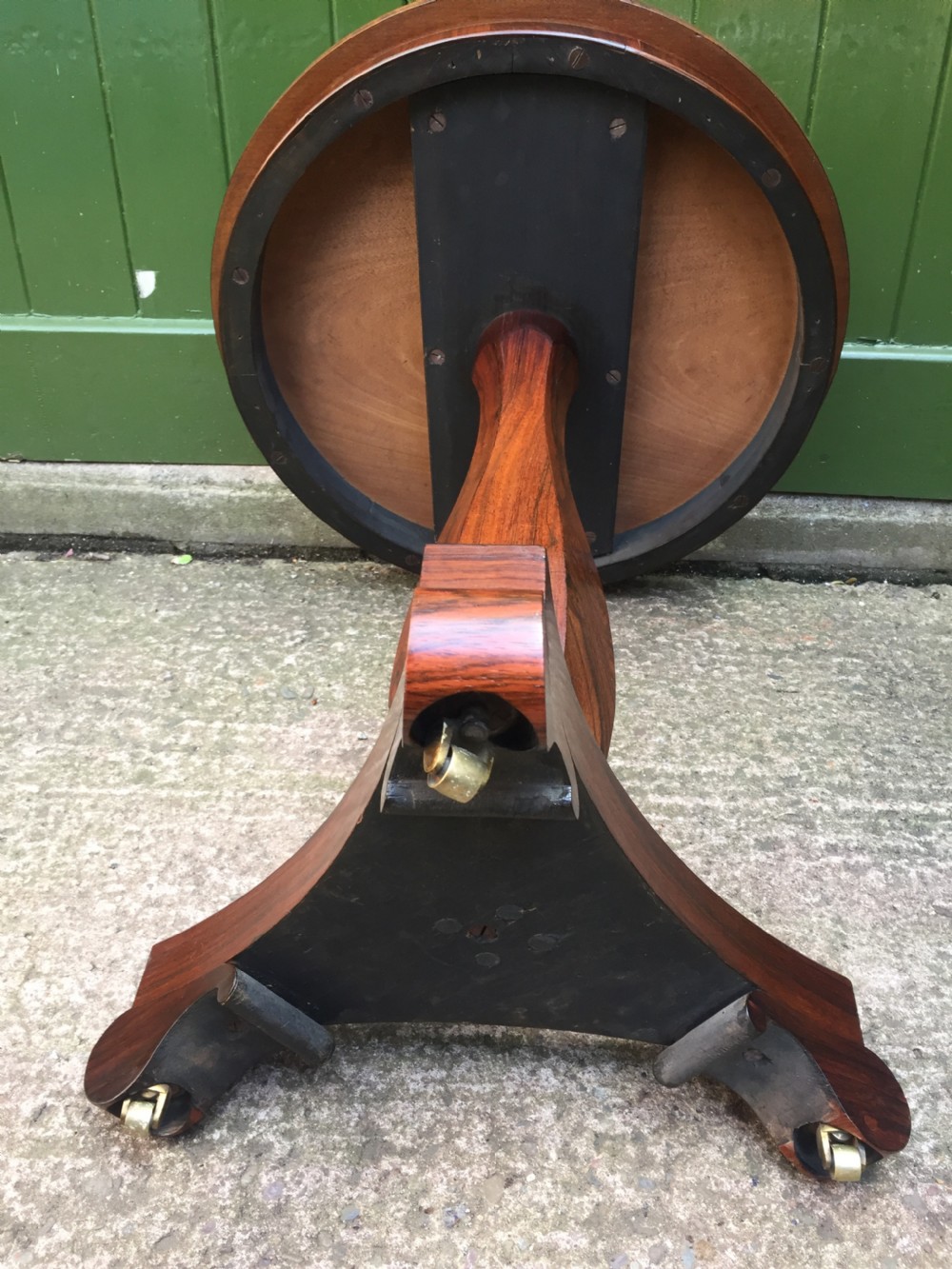 Early C19th George IV period rosewood circular pedestal table of outstanding quality. View XIII