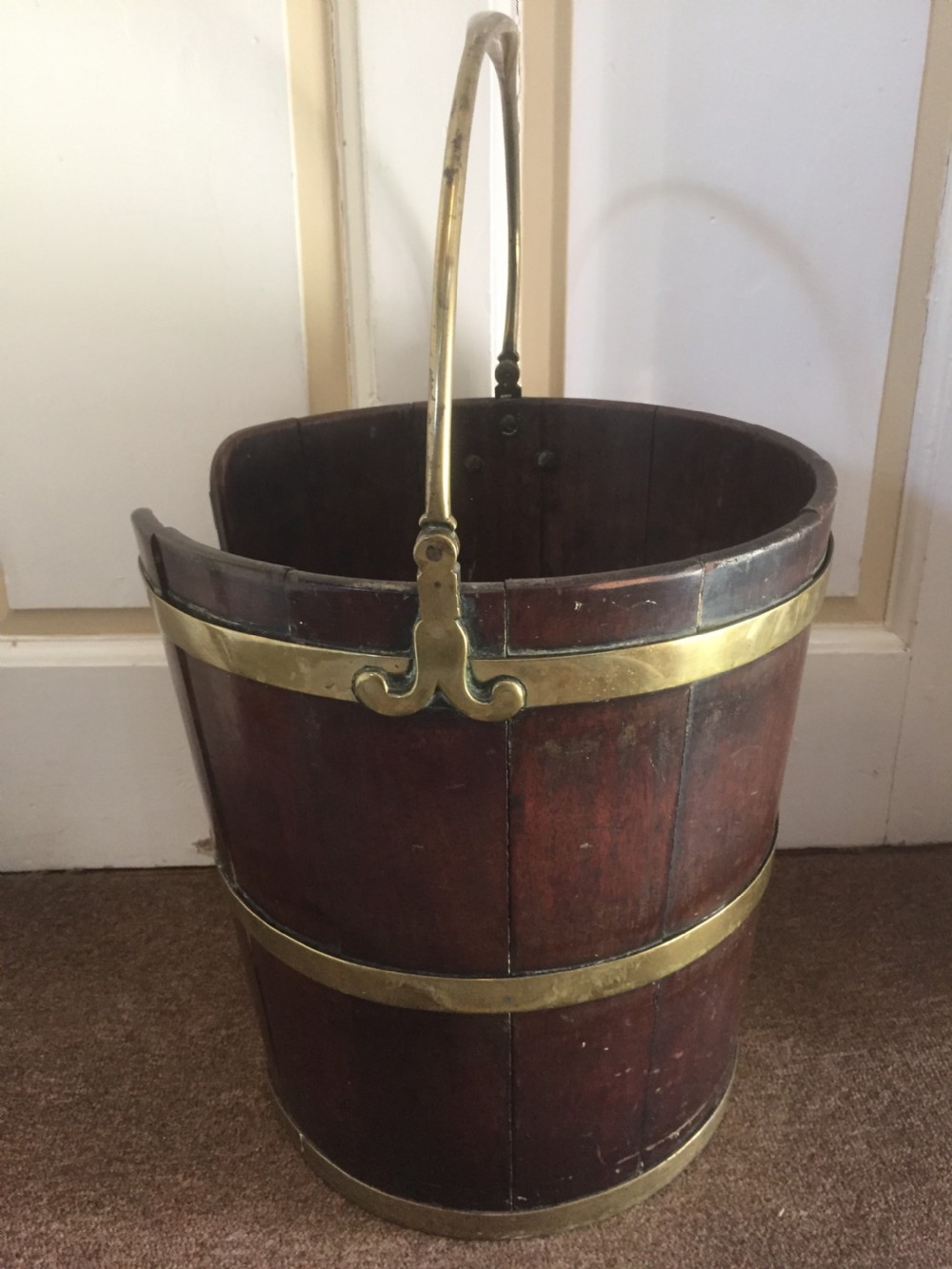 Late C18th George III period brass-bound mahogany plate-bucket. View VI