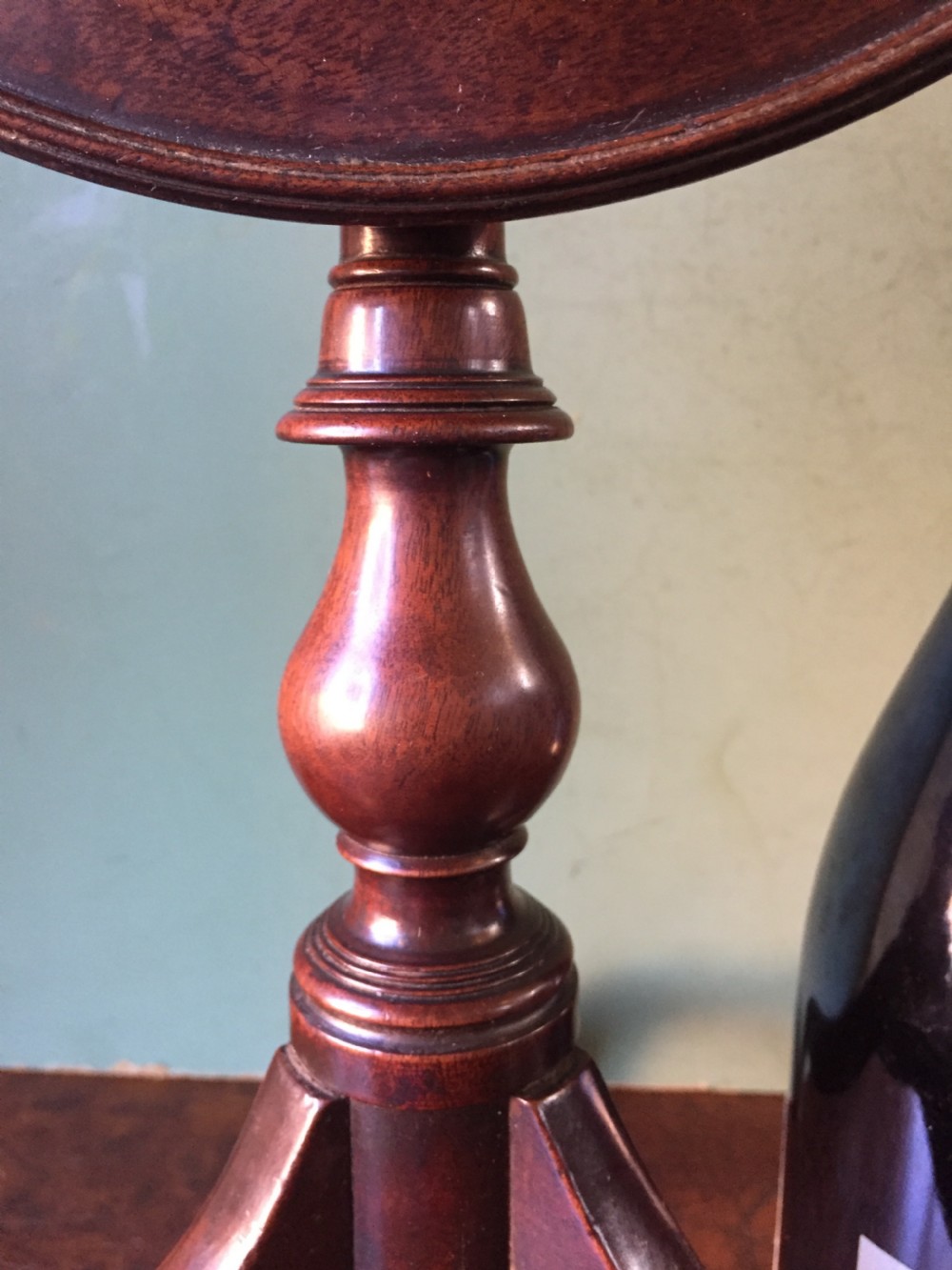 Fine late C18th George III period miniature mahogany tripod-base dish-top table. View XV