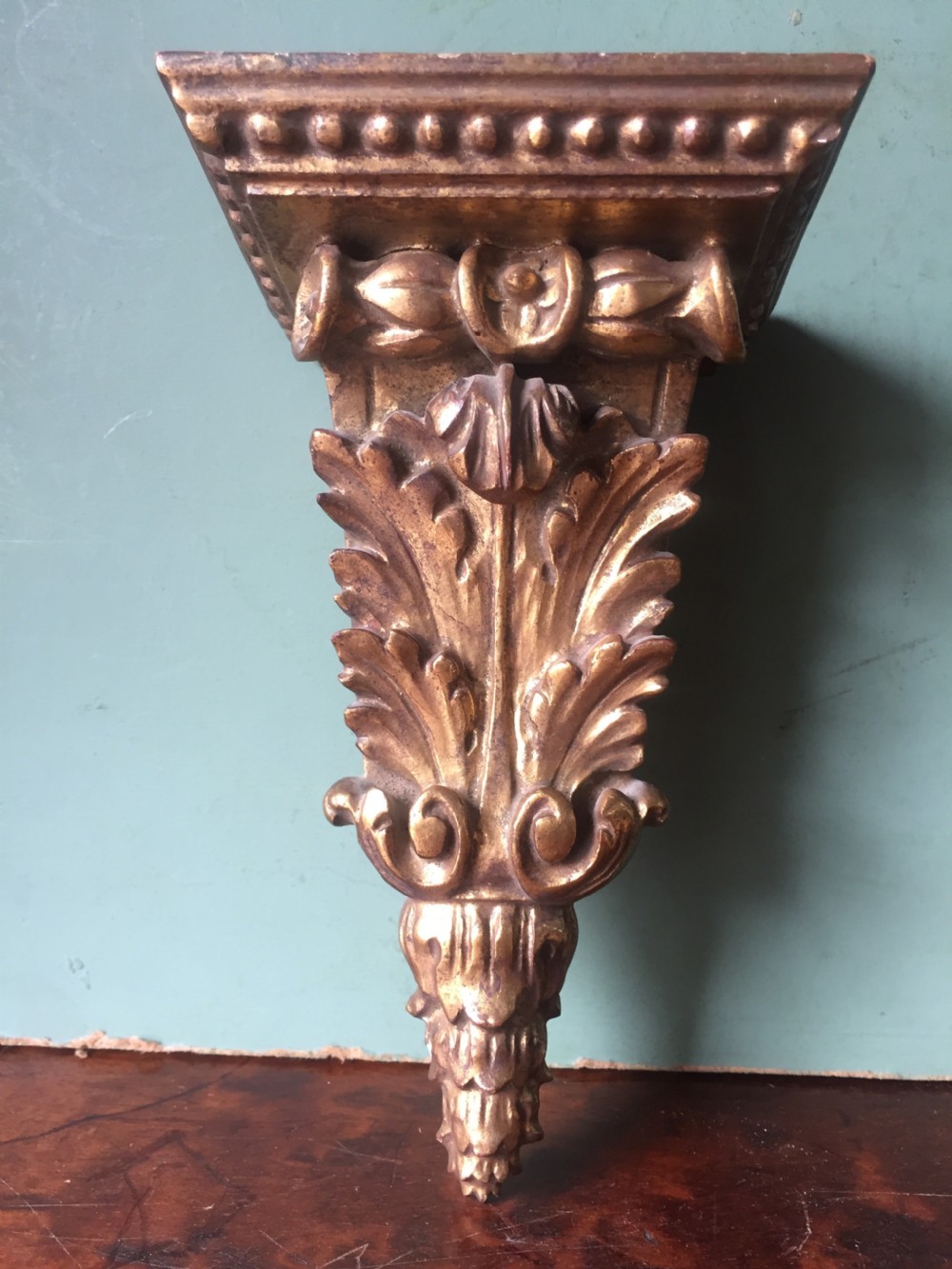 Finely carved pair of early C20th Italian giltwood display brackets or corbels. View VI
