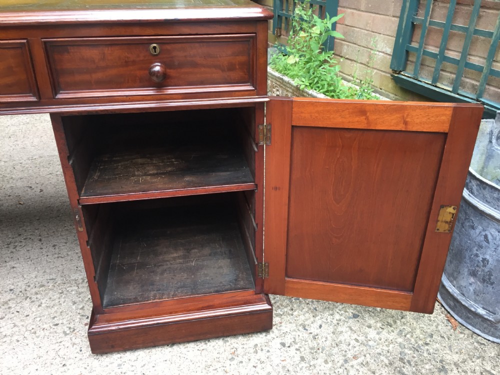 Superb documented early C19th mahogany double-sided 'partners' desk by M.Willson , London. View XXVI