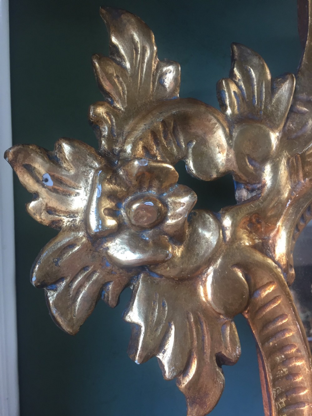 Pair of early C20th Italian carved giltwood framed mirrors in the C17th period Venetian style. View XIII
