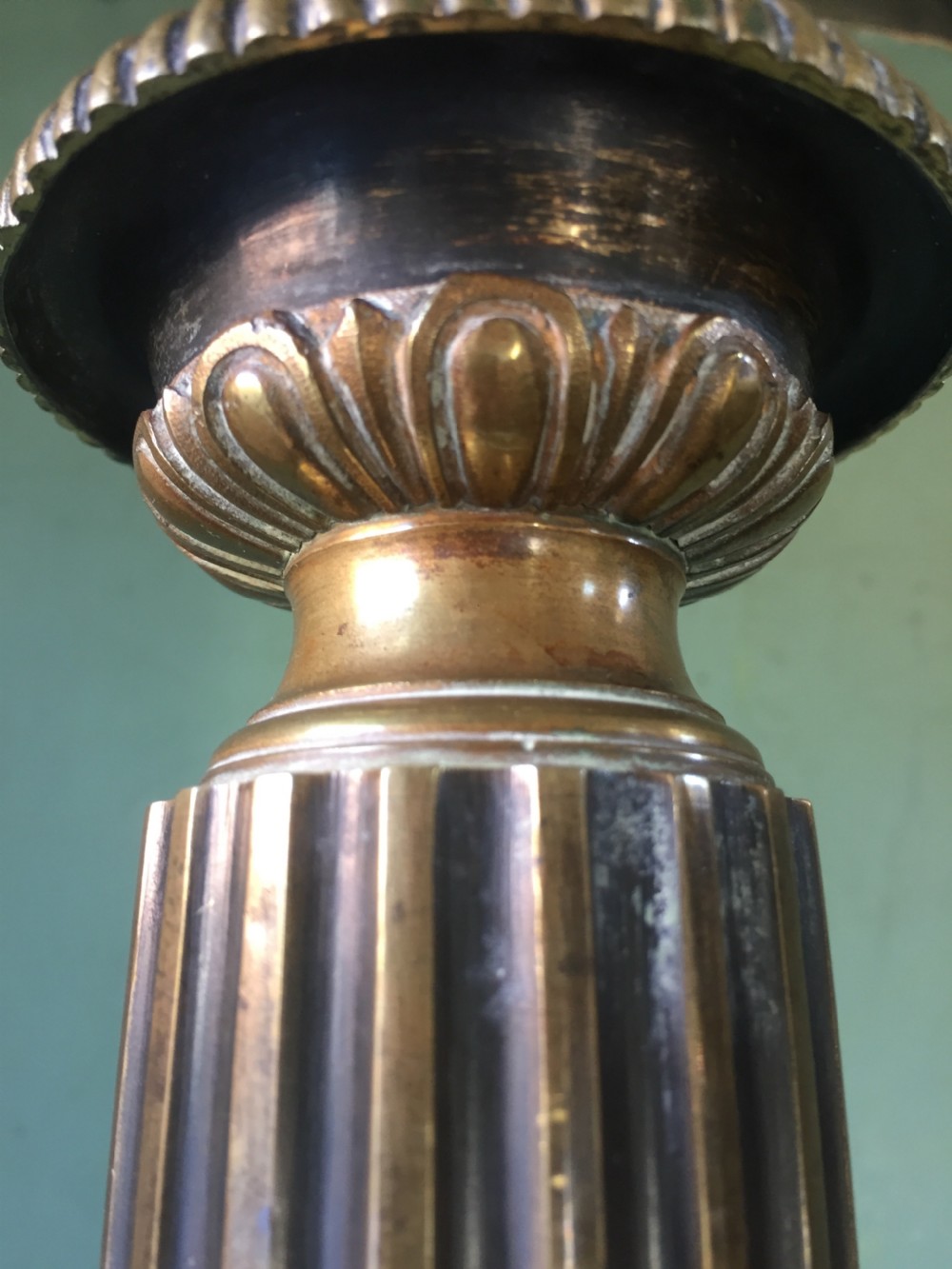 Late C19th French Empire style gilt-brass and tole-peinte table lamp by Hadrot, Paris. View IX