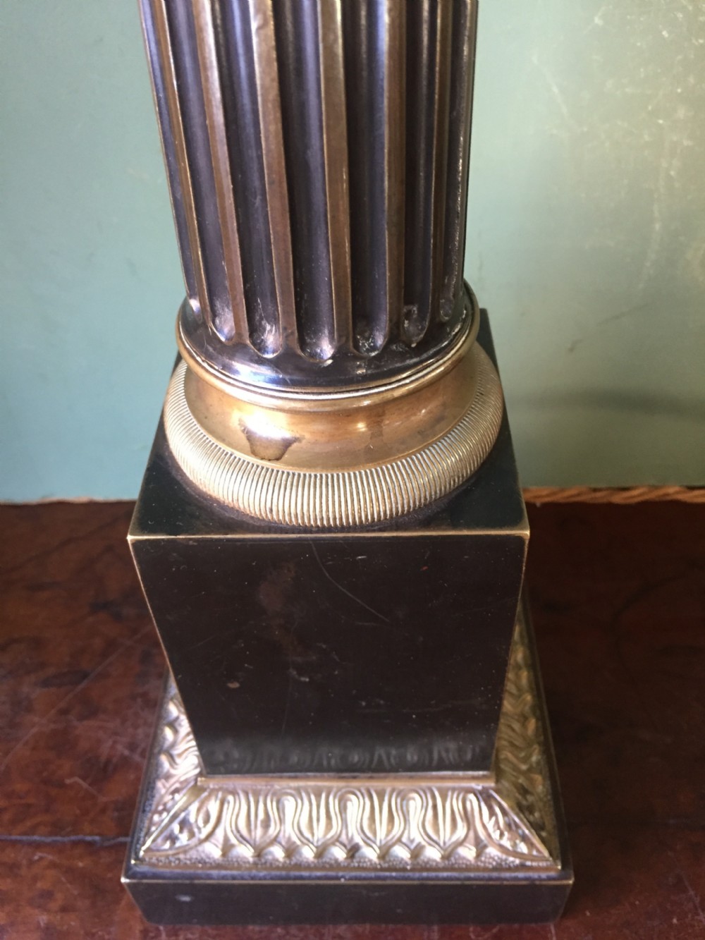 Late C19th French Empire style gilt-brass and tole-peinte table lamp by Hadrot, Paris. View XI