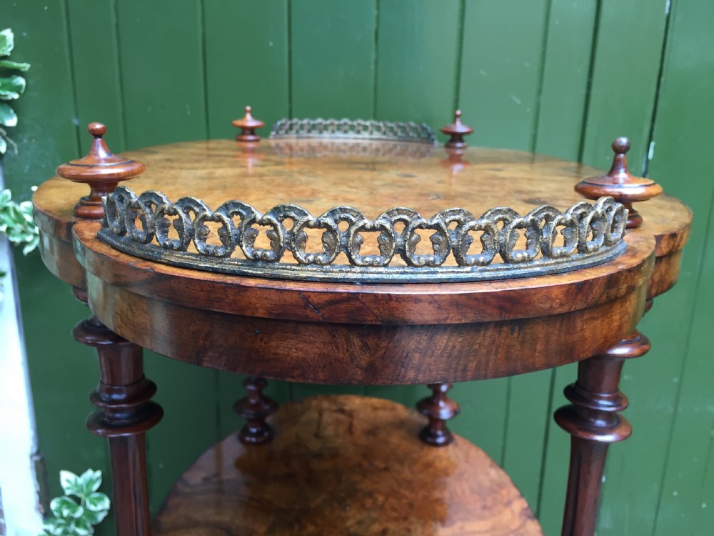 Mid C19th Victorian period burr walnut 3-tier 'whatnot' or etagere  View V