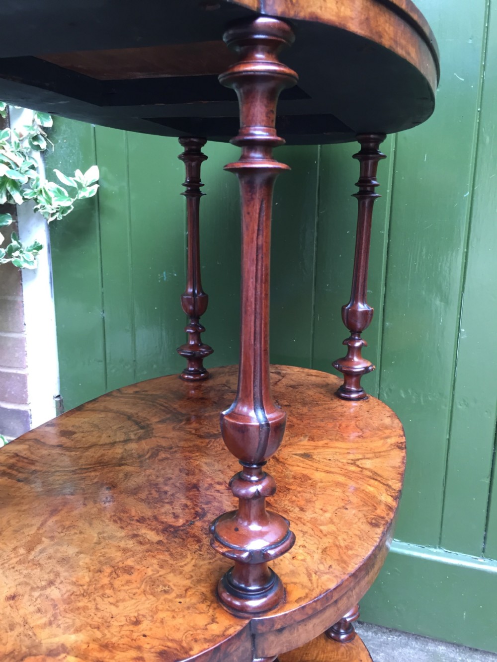 Mid C19th Victorian period burr walnut 3-tier 'whatnot' or etagere  View X