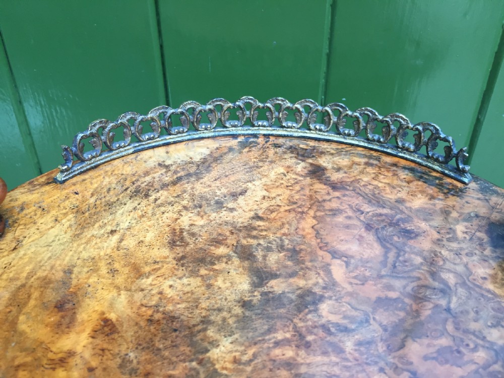 Mid C19th Victorian period burr walnut 3-tier 'whatnot' or etagere  View XIII