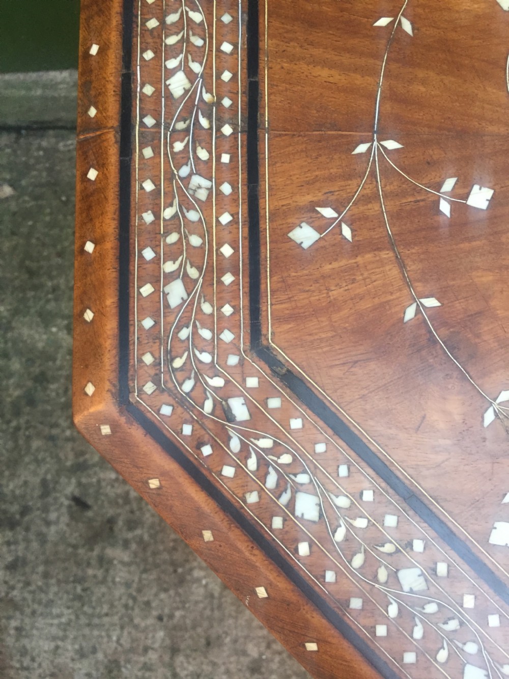 Late C19th Anglo-Indian Hoshiarpur ivory inlaid octagonal 'shisham' table. View VII